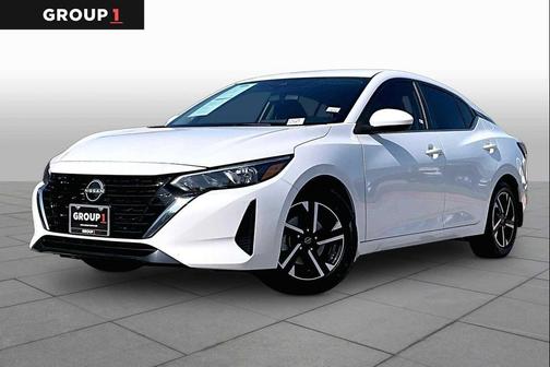 Aspen White Tricoat 2024 Nissan Sentra SV