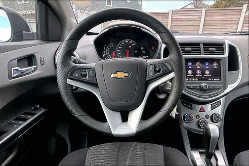 2020 Chevrolet Sonic FWD Sedan LT