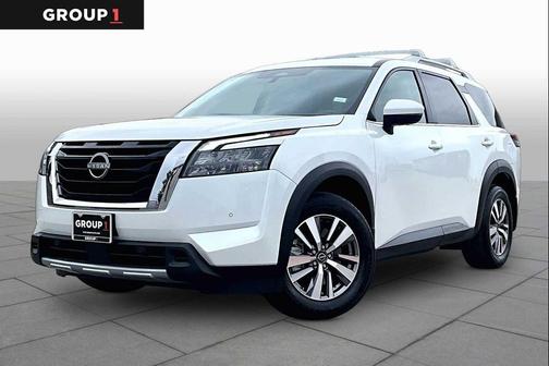 Everest White Pearl Tricoat 2025 Nissan Pathfinder SL FWD