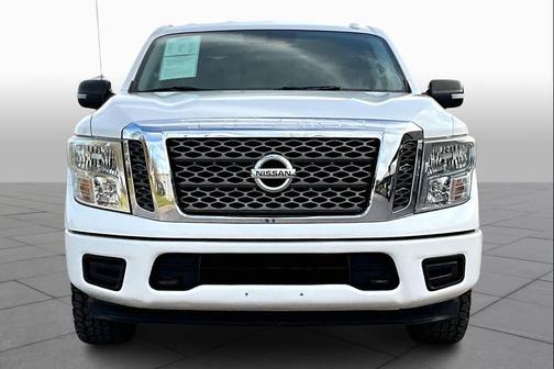 2018 Nissan Titan SV