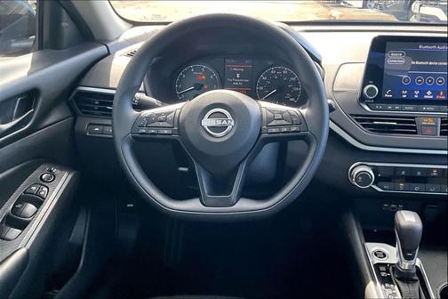 2025 Nissan Altima S FWD