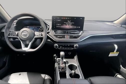 KH3/SUPER BLAC 2026 Nissan Altima SR FWD