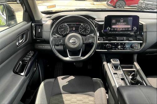 2022 Nissan Pathfinder SV 2WD