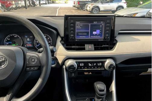 2022 Toyota RAV4 Hybrid XLE