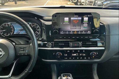 2023 Nissan Pathfinder SL 4WD