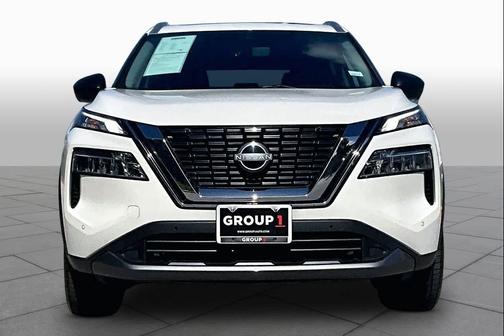 Pearl White Tricoat 2023 Nissan Rogue SL
