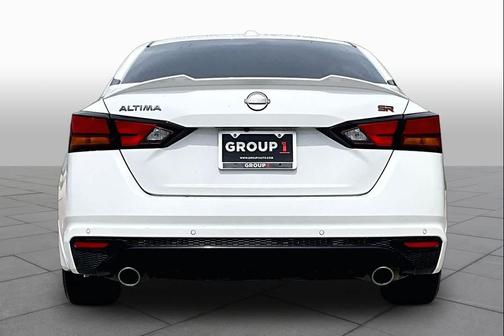 Pearl White Tricoat 2024 Nissan Altima SR FWD
