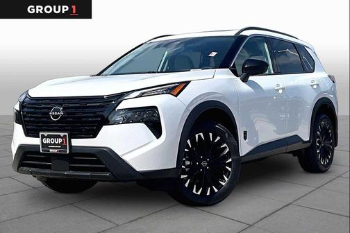 Everest White Pearl Tricoat 2026 Nissan Rogue Dark Armor