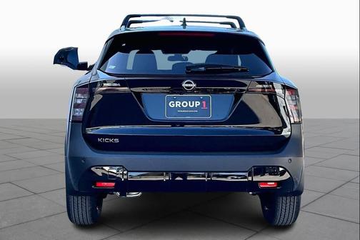 Super Black 2026 Nissan Kicks SV