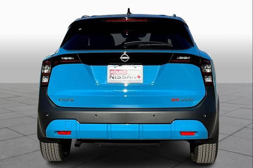 2026 Nissan Kicks SR