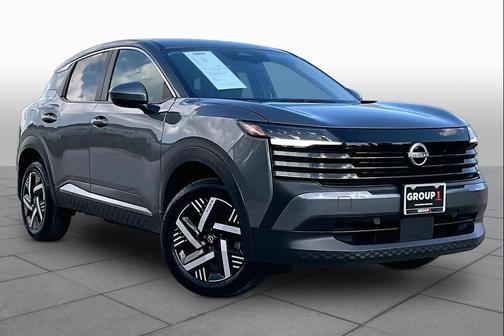 Gun Metallic 2025 Nissan Kicks SV