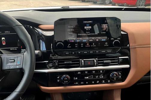 2025 Nissan Pathfinder Platinum FWD