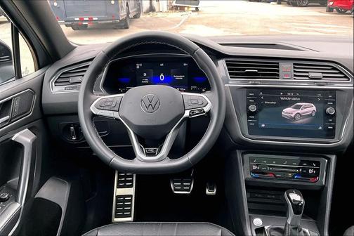 2023 Volkswagen Tiguan 2.0T SE R-Line Black