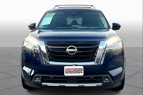2023 Nissan Pathfinder Platinum FWD