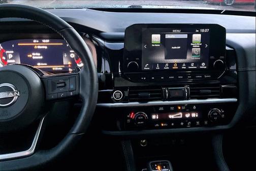 2023 Nissan Pathfinder Platinum FWD