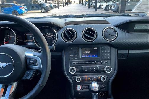 2016 Ford Mustang V6