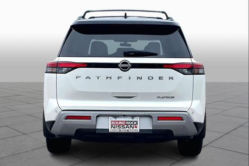 2024 Nissan Pathfinder Platinum FWD