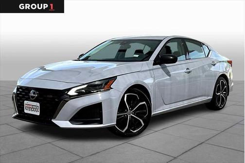 2024 Nissan Altima SR FWD