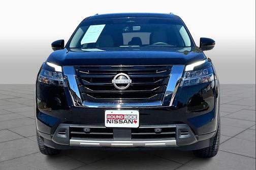 2023 Nissan Pathfinder SL FWD