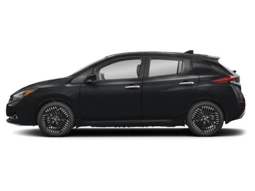 Super Black 2025 Nissan Leaf SV PLUS