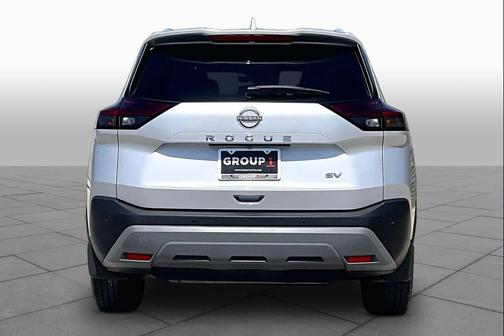 Brilliant Silver Metallic 2022 Nissan Rogue SV