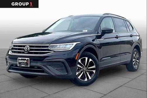 Deep Black Pearl 2022 Volkswagen Tiguan 2.0T S