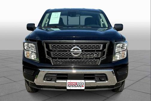 2022 Nissan Titan SV