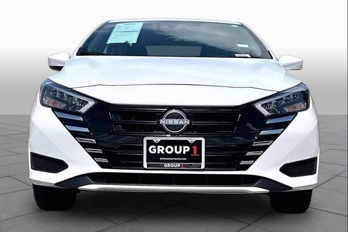 Aspen White Tricoat 2025 Nissan Versa 1.6 SV