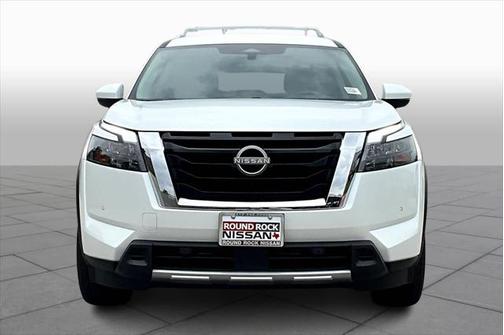 2025 Nissan Pathfinder SL FWD