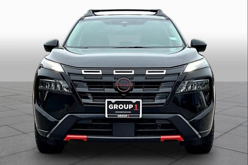 Super Black 2025 Nissan Rogue Rock Creek