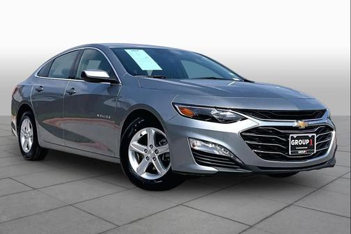 Sterling Gray Metallic 2024 Chevrolet Malibu FWD 1LT