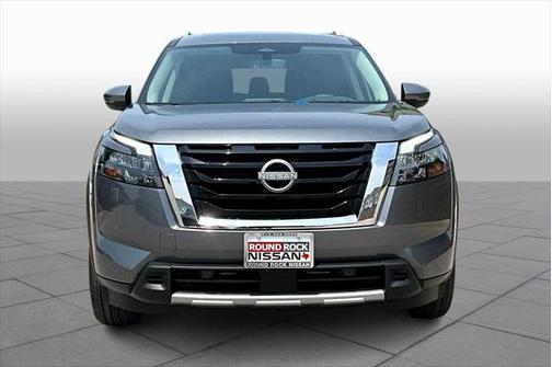 2025 Nissan Pathfinder Platinum FWD