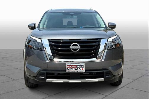 2025 Nissan Pathfinder Platinum FWD