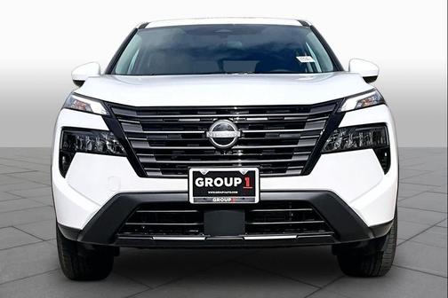 Everest White Pearl Tricoat 2026 Nissan Rogue SV