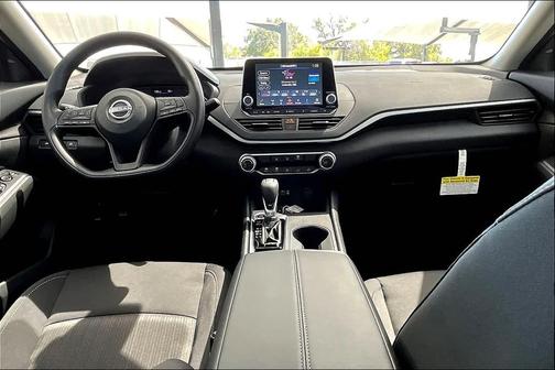 2025 Nissan Altima S FWD