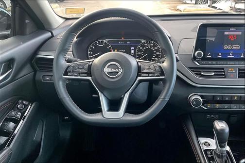 2023 Nissan Altima SR Intelligent AWD