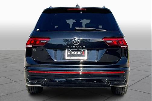 2024 Volkswagen Tiguan 2.0T SE R-Line Black