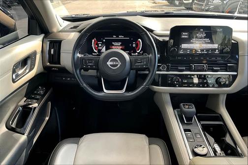 2022 Nissan Pathfinder Platinum 4WD