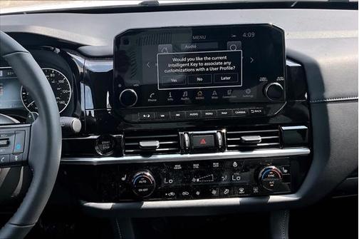 2025 Nissan Pathfinder SL 4WD