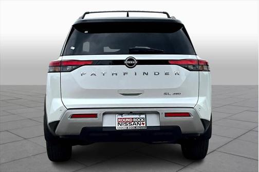 2025 Nissan Pathfinder SL 4WD