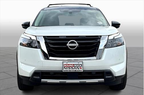 2025 Nissan Pathfinder SL 4WD