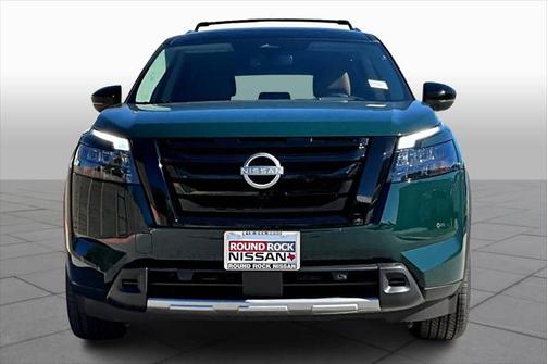 2025 Nissan Pathfinder Platinum FWD