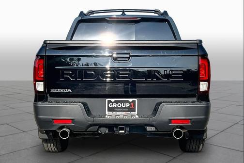 Crystal Black Pearl 2024 Honda Ridgeline RTL