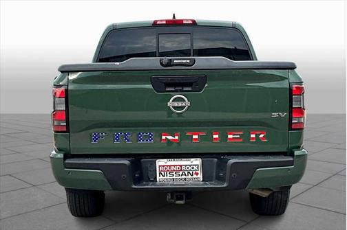 2022 Nissan Frontier SV