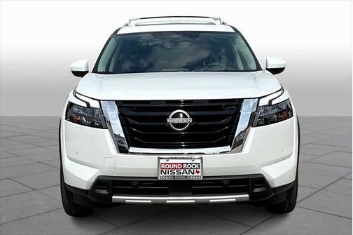 2025 Nissan Pathfinder Platinum FWD