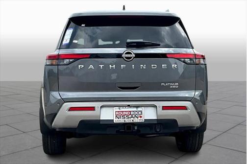 2025 Nissan Pathfinder Platinum 4WD