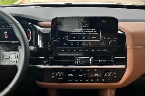2025 Nissan Pathfinder Platinum 4WD