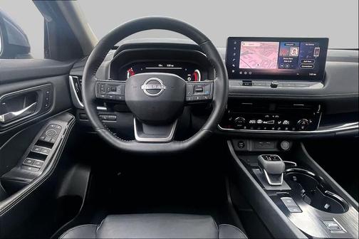 Boulder Gray Pearl 2025 Nissan Rogue SL