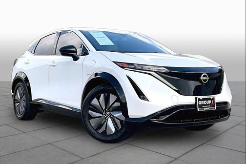 Everest White Pearl Tricoat 2025 Nissan ARIYA ENGAGE