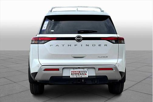 2025 Nissan Pathfinder Platinum FWD